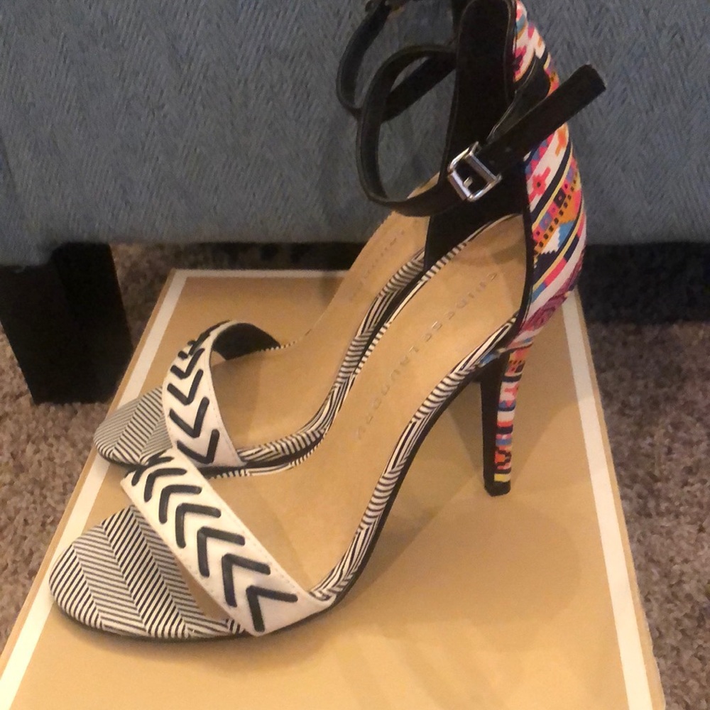 Chinese Laundry sandals